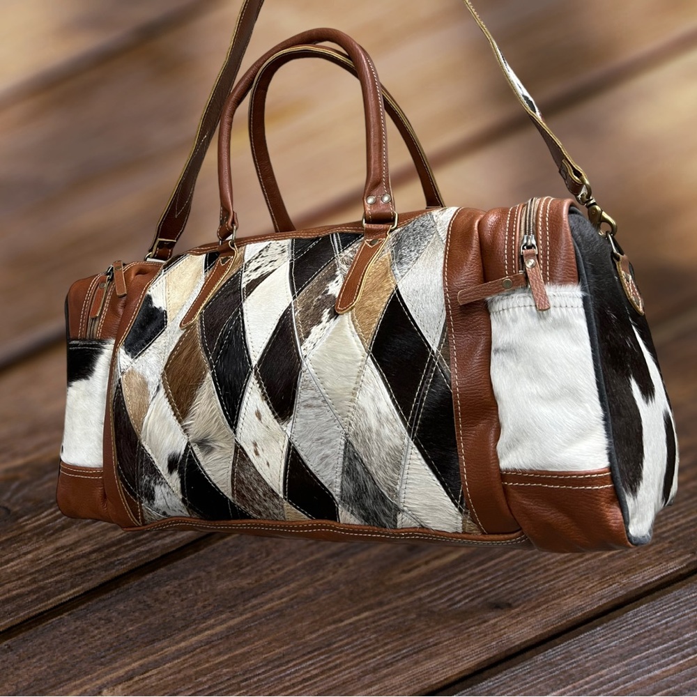 Fabulous Duffel Unisex genuine Cowhide Leather XL travel weekender patched - Picture 4 of 14